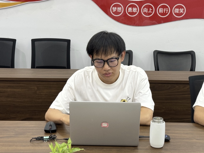 信宏公司持續(xù)深化職業(yè)心態(tài)培訓(xùn) 促進(jìn)員工職業(yè)素養(yǎng)和工作效能不斷躍升
